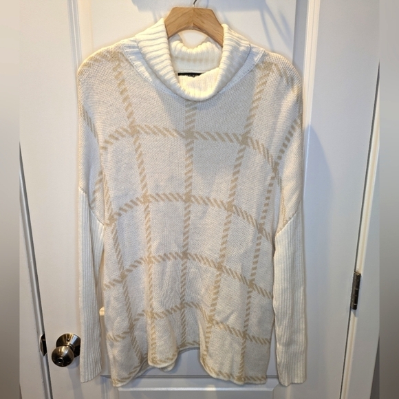 Central Park West Sweater Cream Knit Windowpane Plaid Cowl Neck Size Medium - Picture 2 of 5